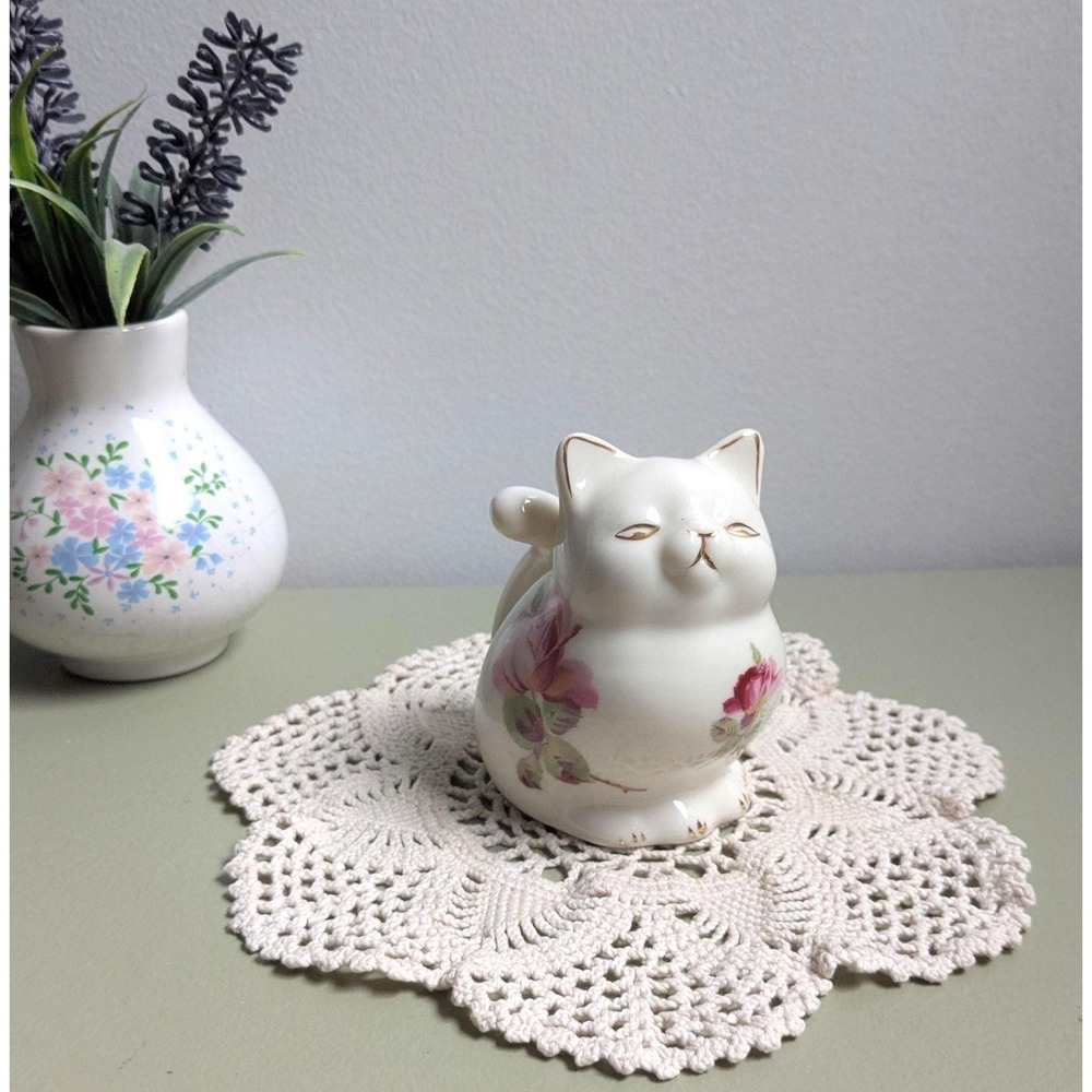 Vintage Ceramic Cat Oil Diffuser Floral White Porcelain Aromatherapy